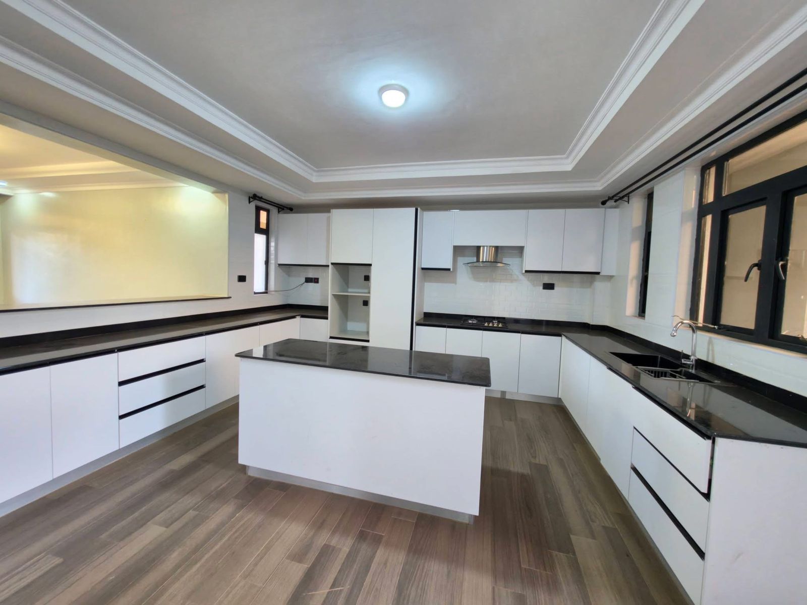 Mugutha 4 bedroom for sale image 6