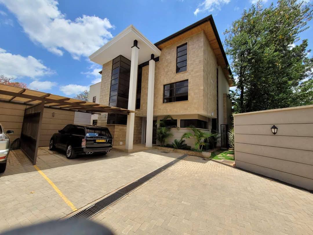 5 Bedroom Plus DSQ image 9