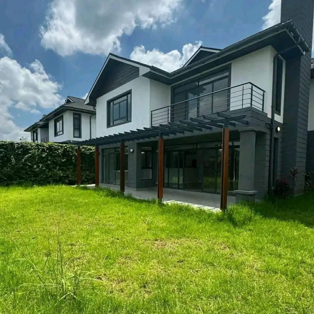 4 Bedroom Villa image 14