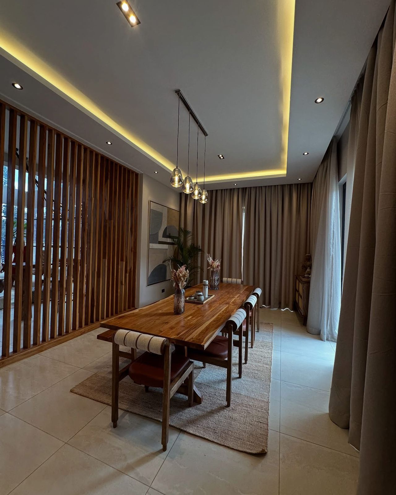 4 Bedroom and Dsq image 16