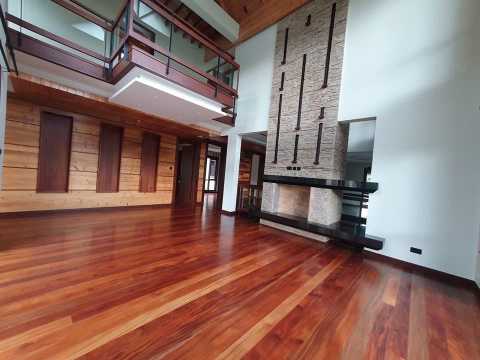5 Bedroom image 4