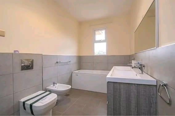 4 Bedroom and dsq image 5