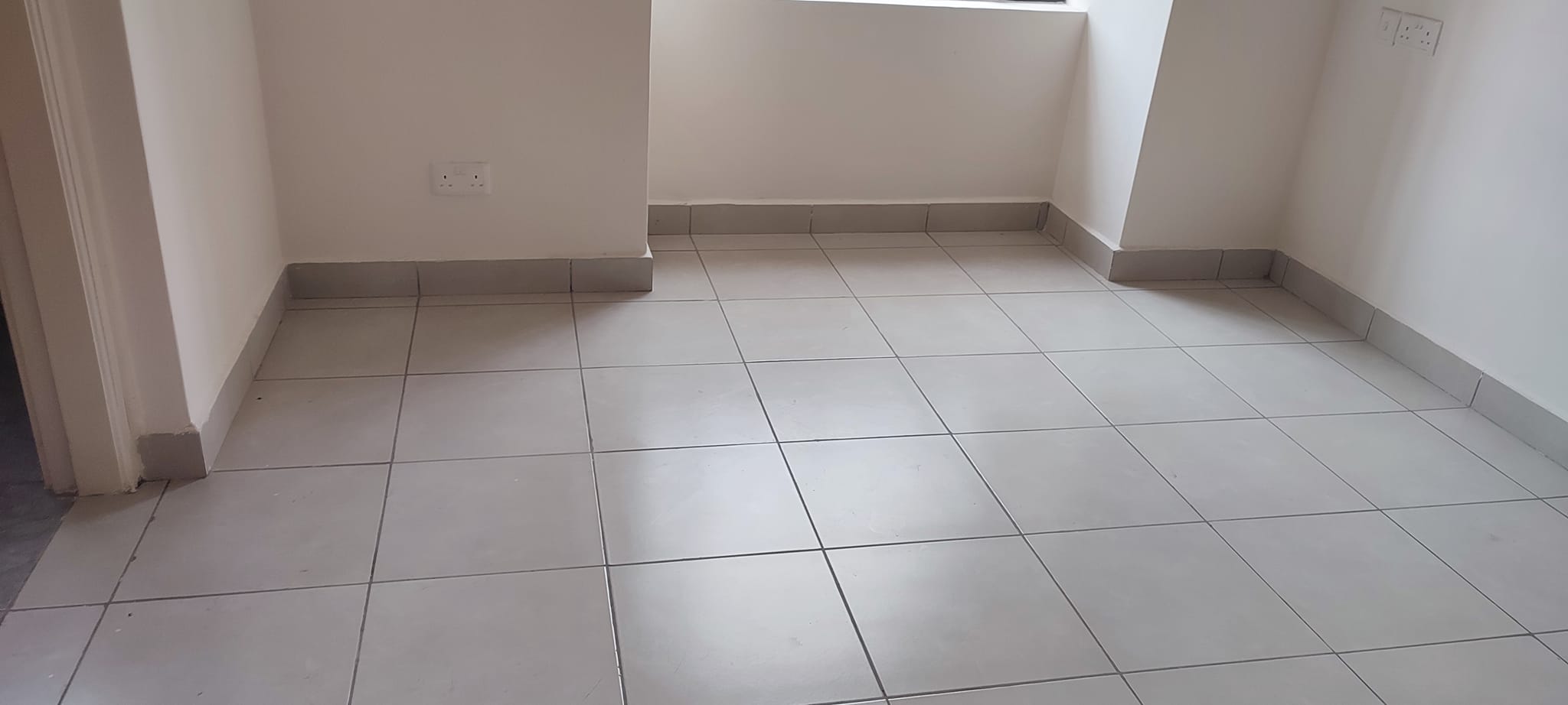 2-bedroom image 4