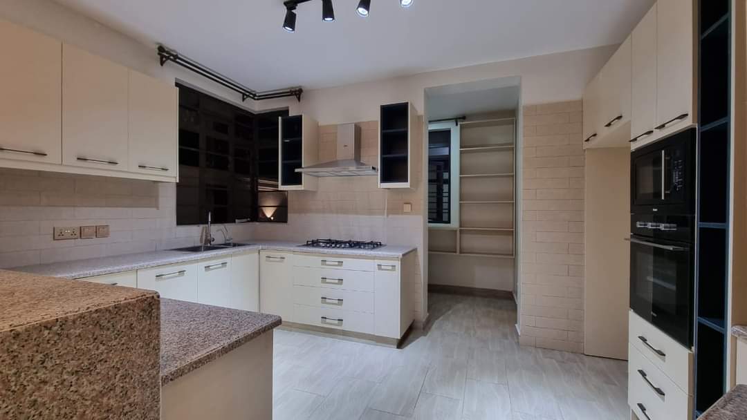 4-Bedroom+DSQ image 8