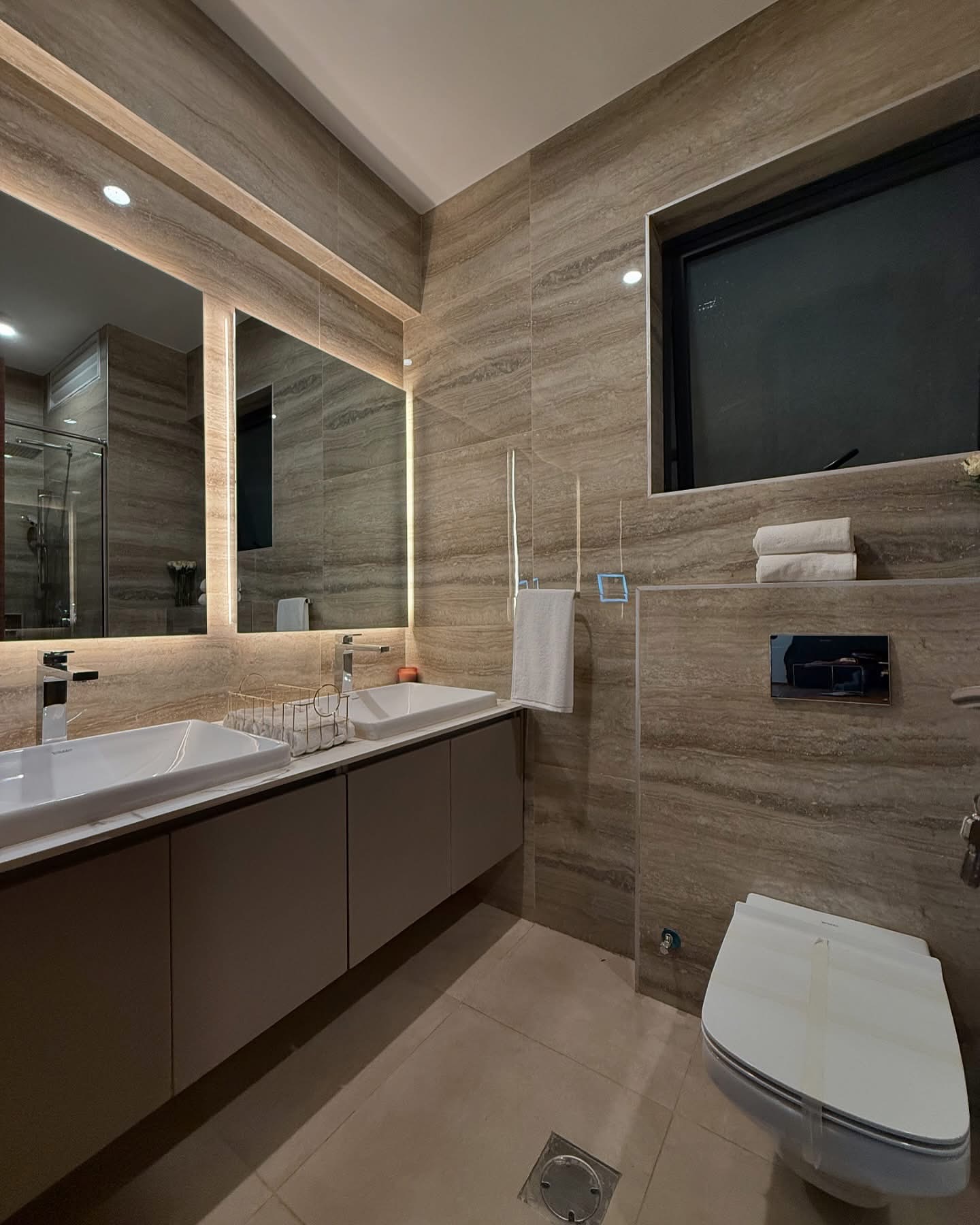 3 Bedroom Apartment plus DSQ image 7