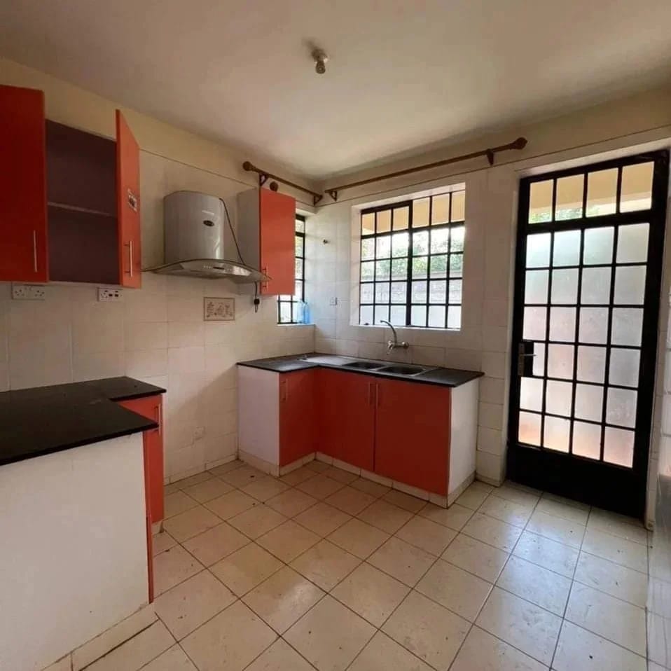 3-Bedroom image 7