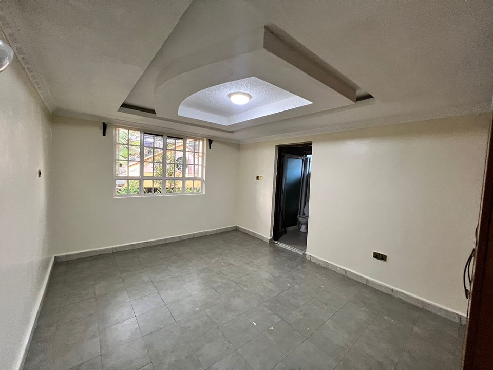 3-Bedroom image 8