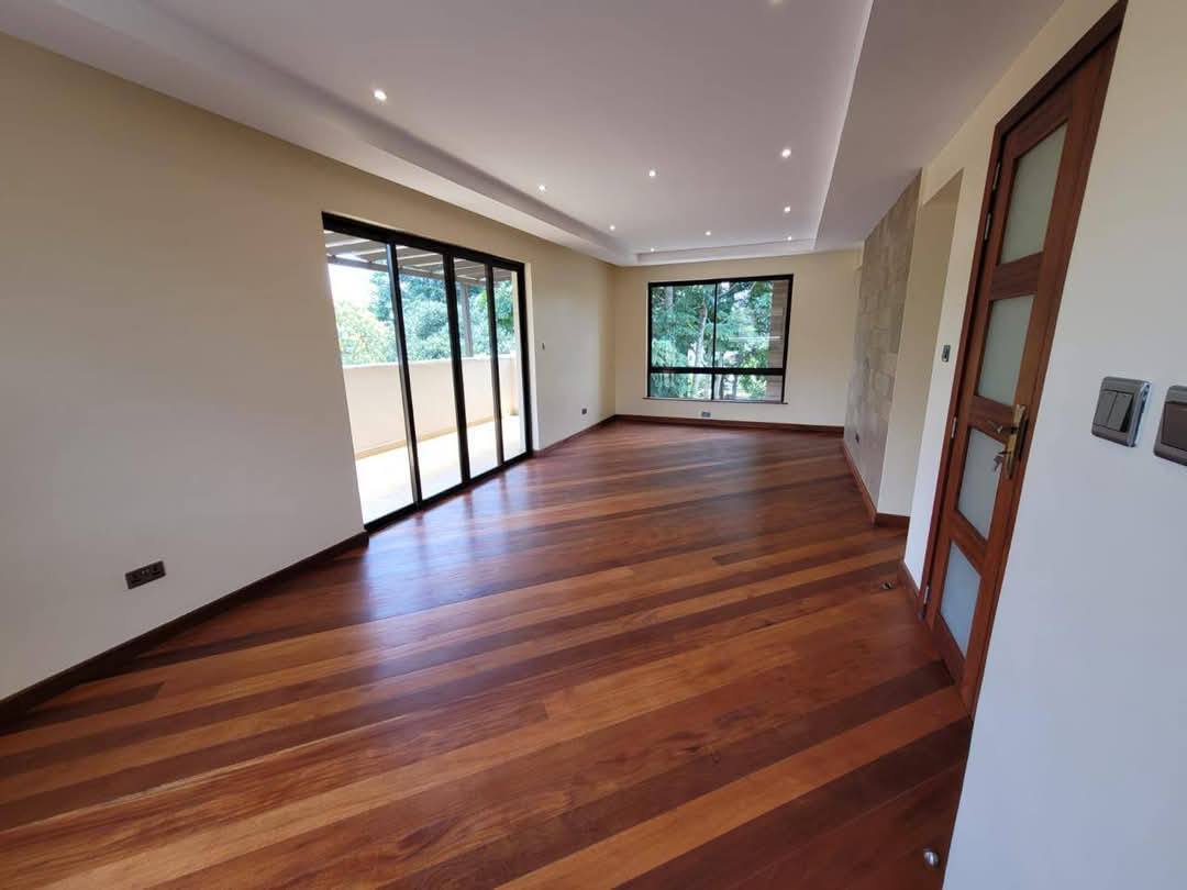 5 Bedroom Plus DSQ image 14