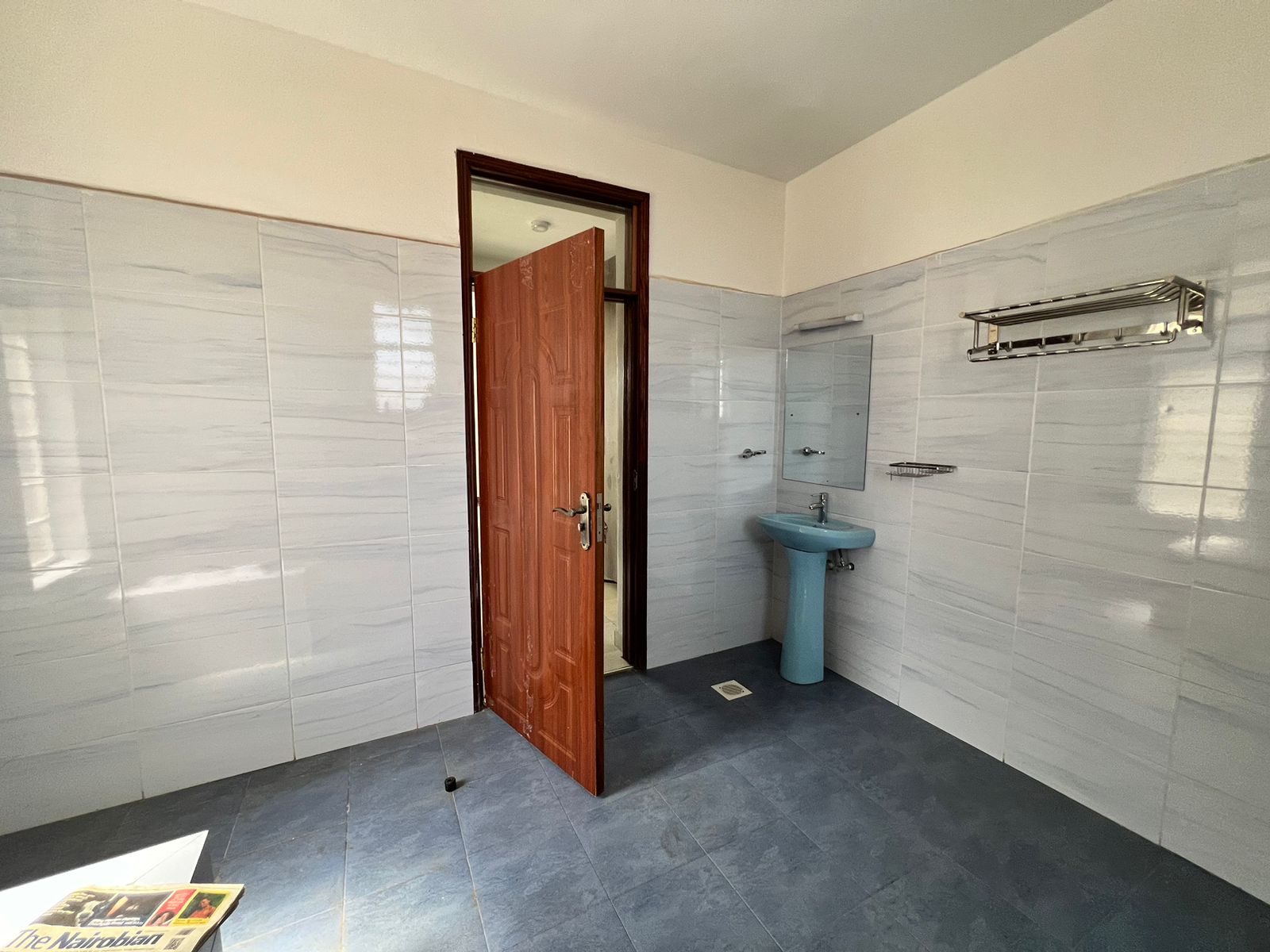 5-Bedroom image 9