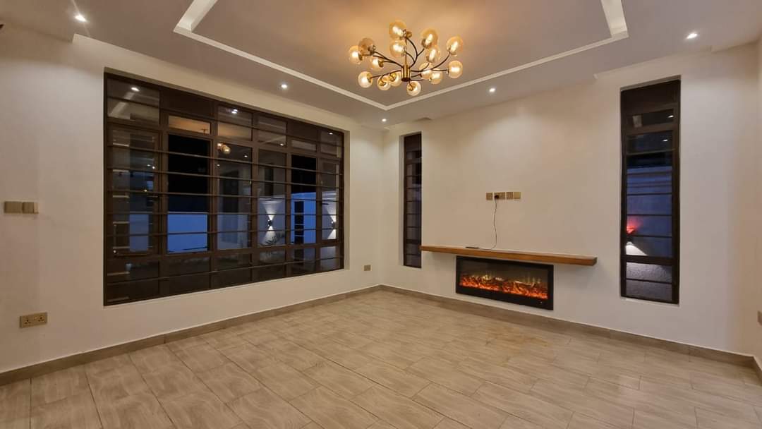 4-Bedroom image 9
