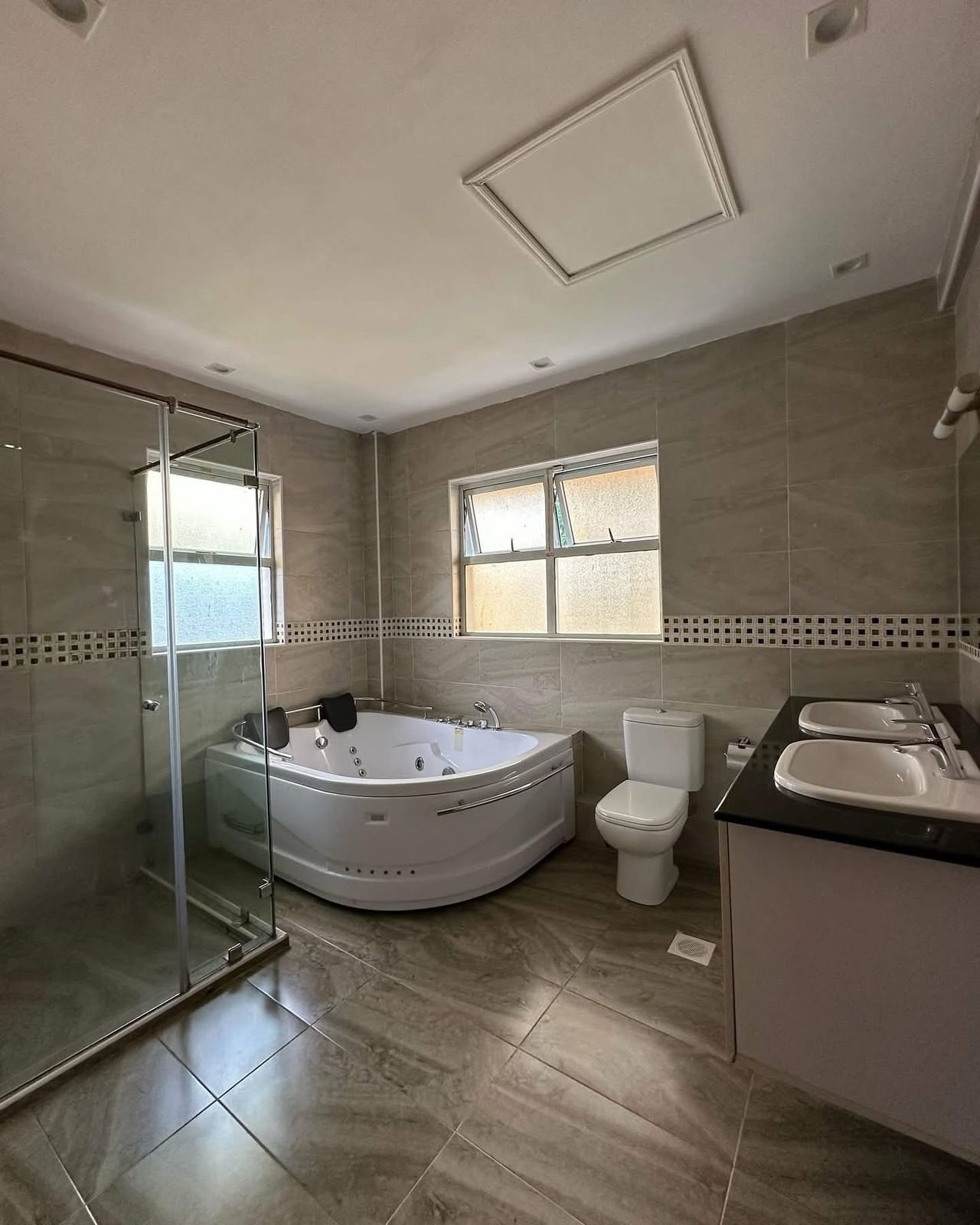 5 Bedroom plus DSQ
