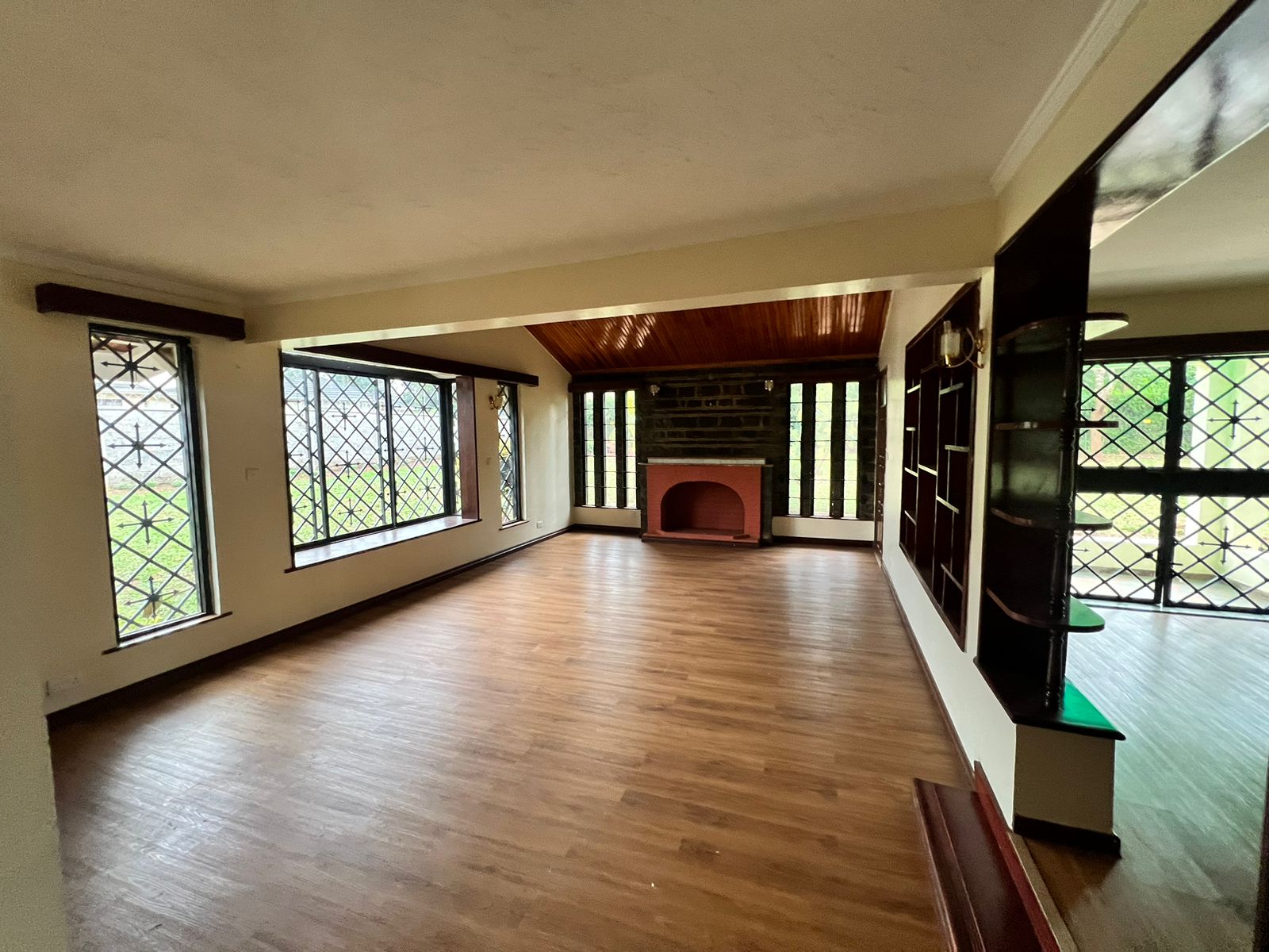 5-Bedroom+2DSQ image 12