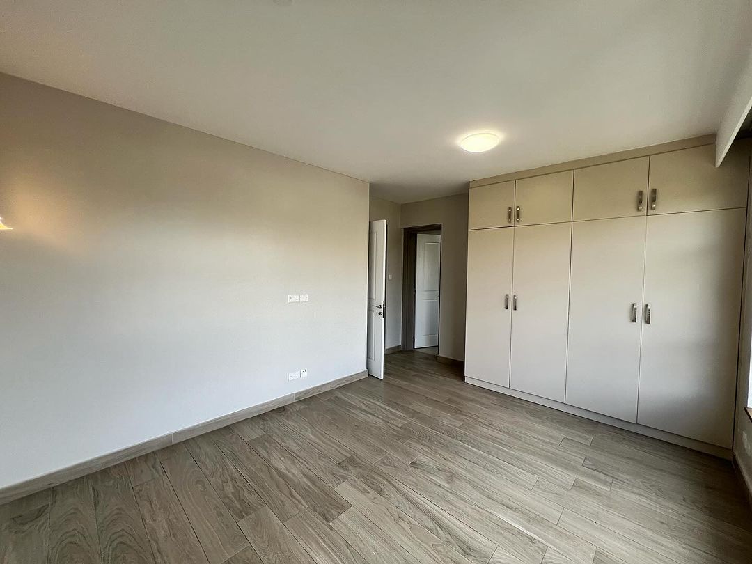 2-Bedroom image 4