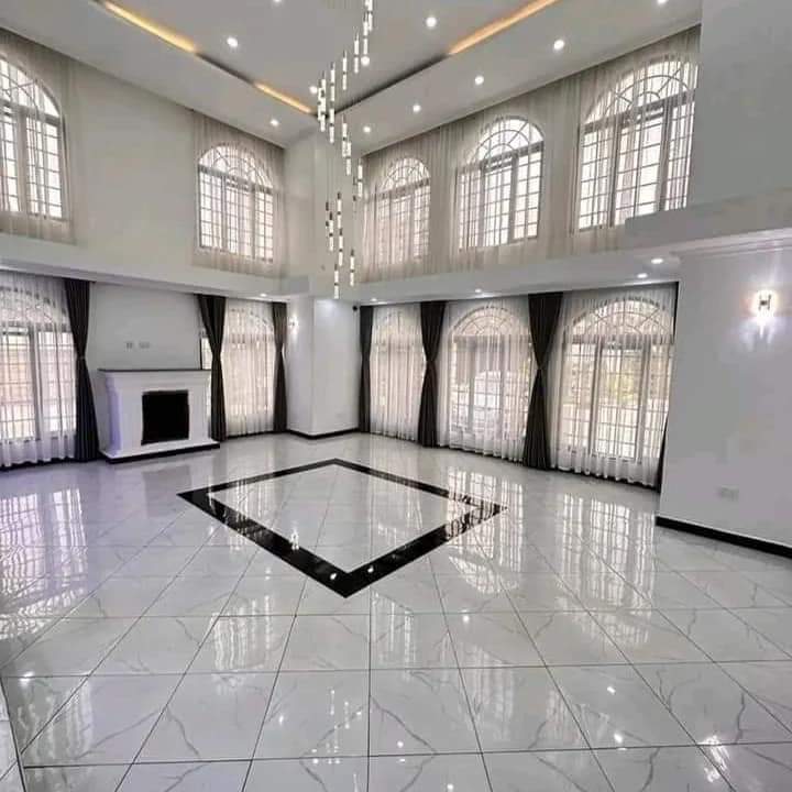 7 Bedroom image 10