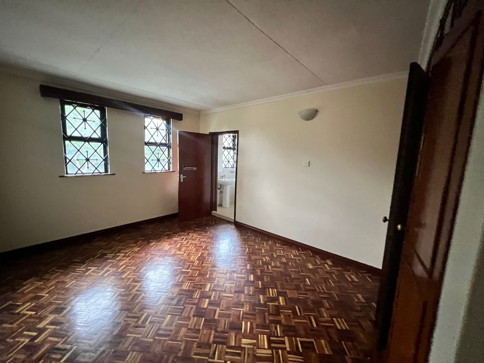 5-Bedroom+2DSQ image 6