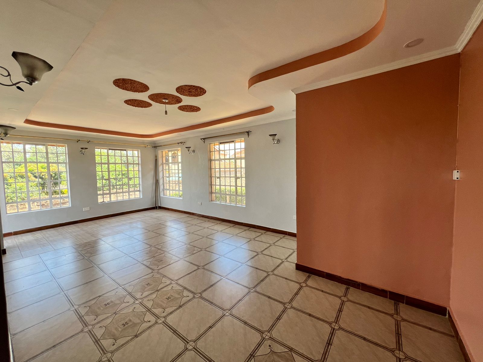 3-Bedroom image 4
