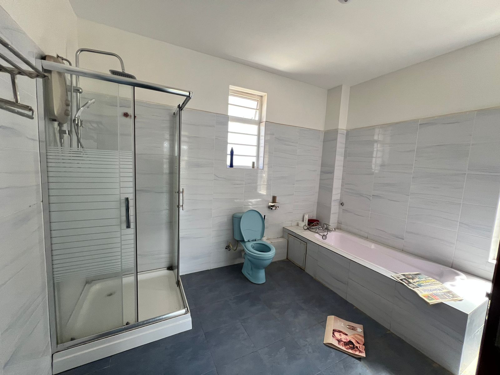 5-Bedroom image 4