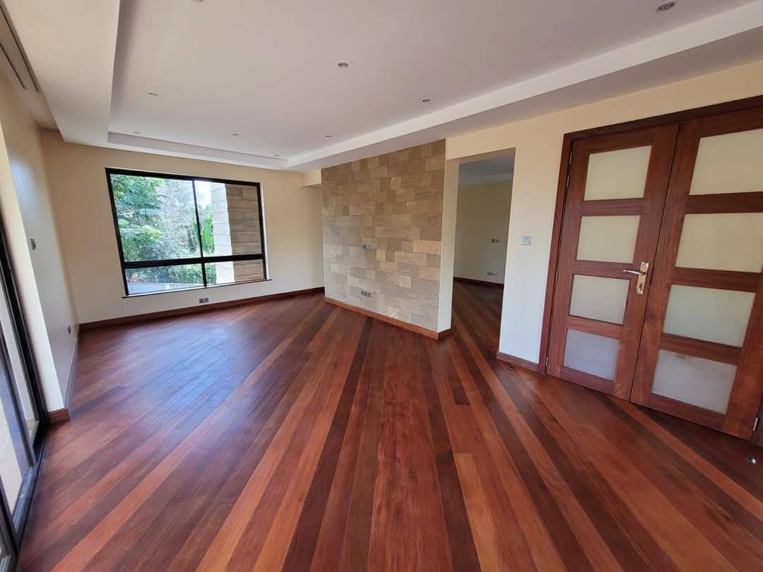 5 Bedroom Plus DSQ image 4