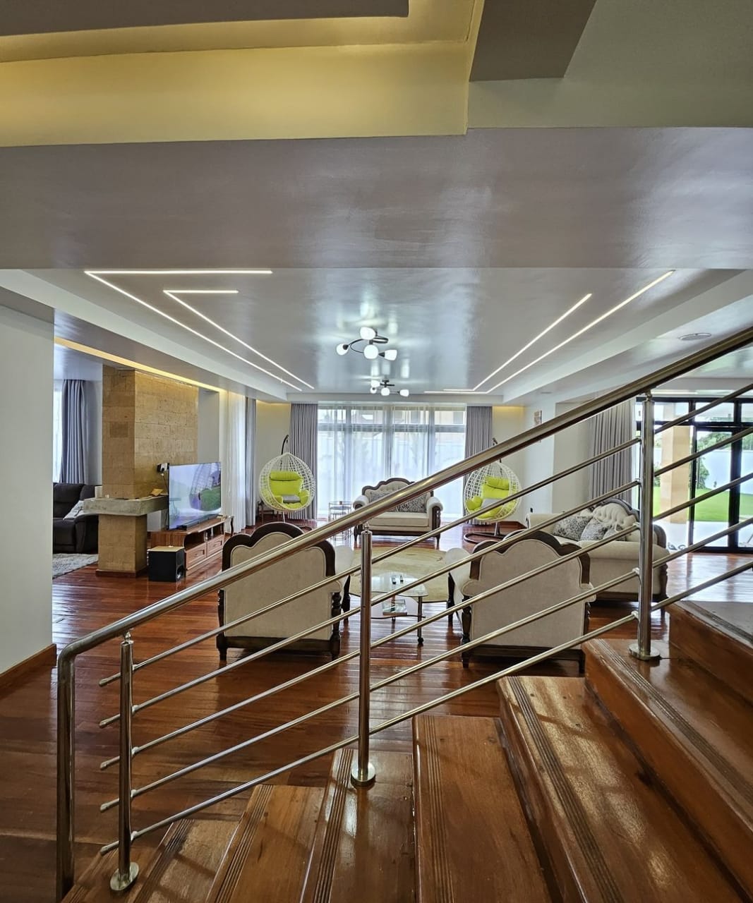 6-Bedroom+DSQ