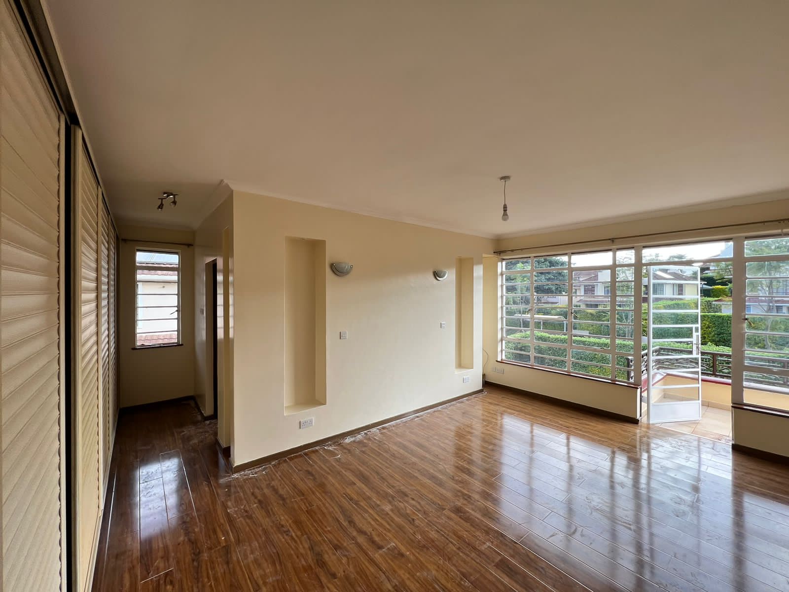 4-Bedrooms+DSQ image 4