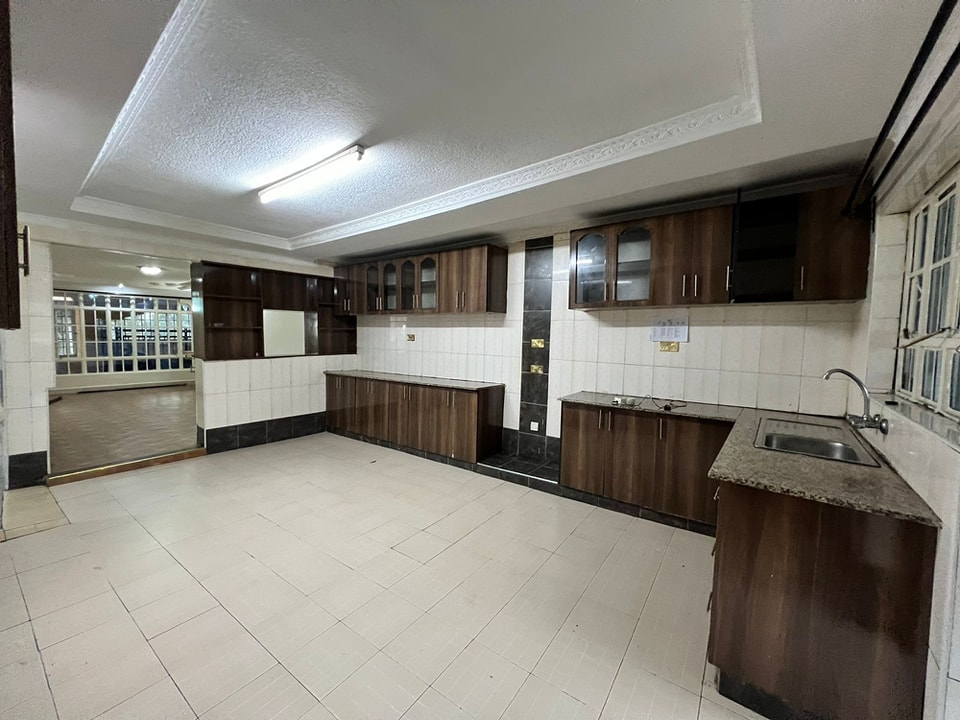 3-Bedroom image 6