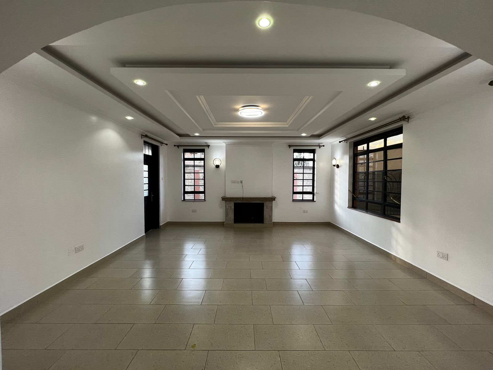 Elegant 4-Bedroom Home with SQ for Rent image 5