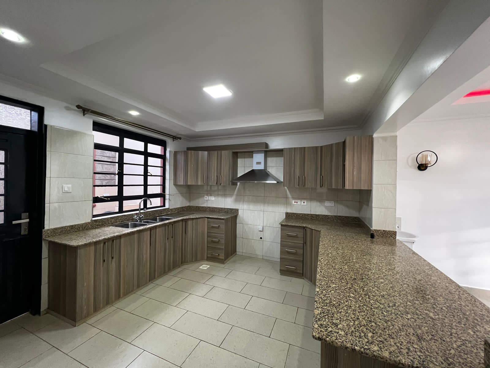 Elegant 4-Bedroom Home with SQ for Rent image 15