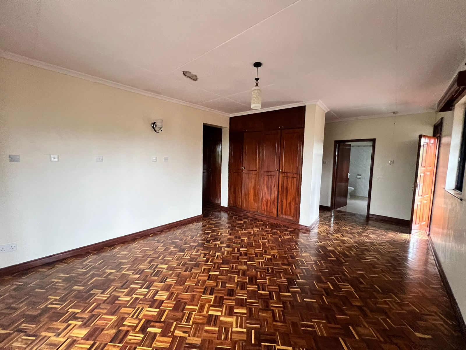 5-Bedroom+2DSQ image 3